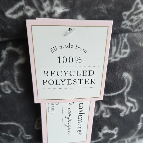 Cupcakes & Cashmere Gray Patterned Pet Bed - Picture 10 of 12